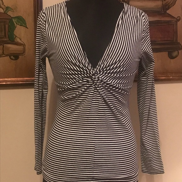 Kenneth Cole Reaction knotted v-neck b/w top